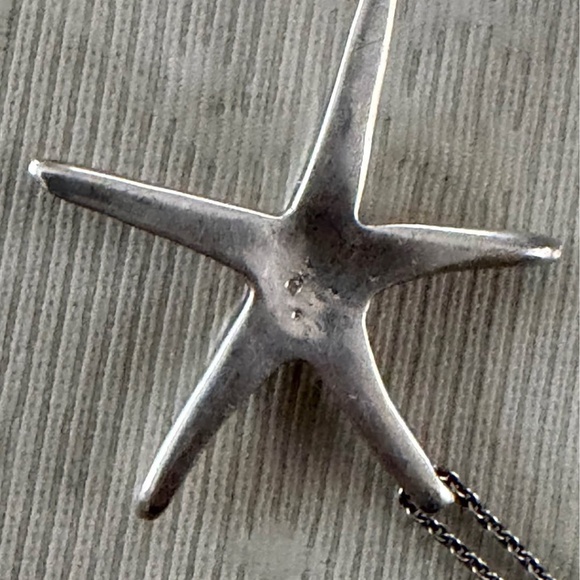 Tiffany & Co ~ Elsa Peretti Starfish Pendant & Chain - Picture 2 of 4